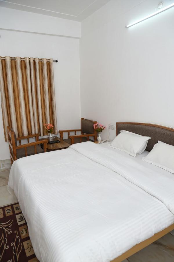 בהאראטפור Hotel Anokhi מראה חיצוני תמונה
